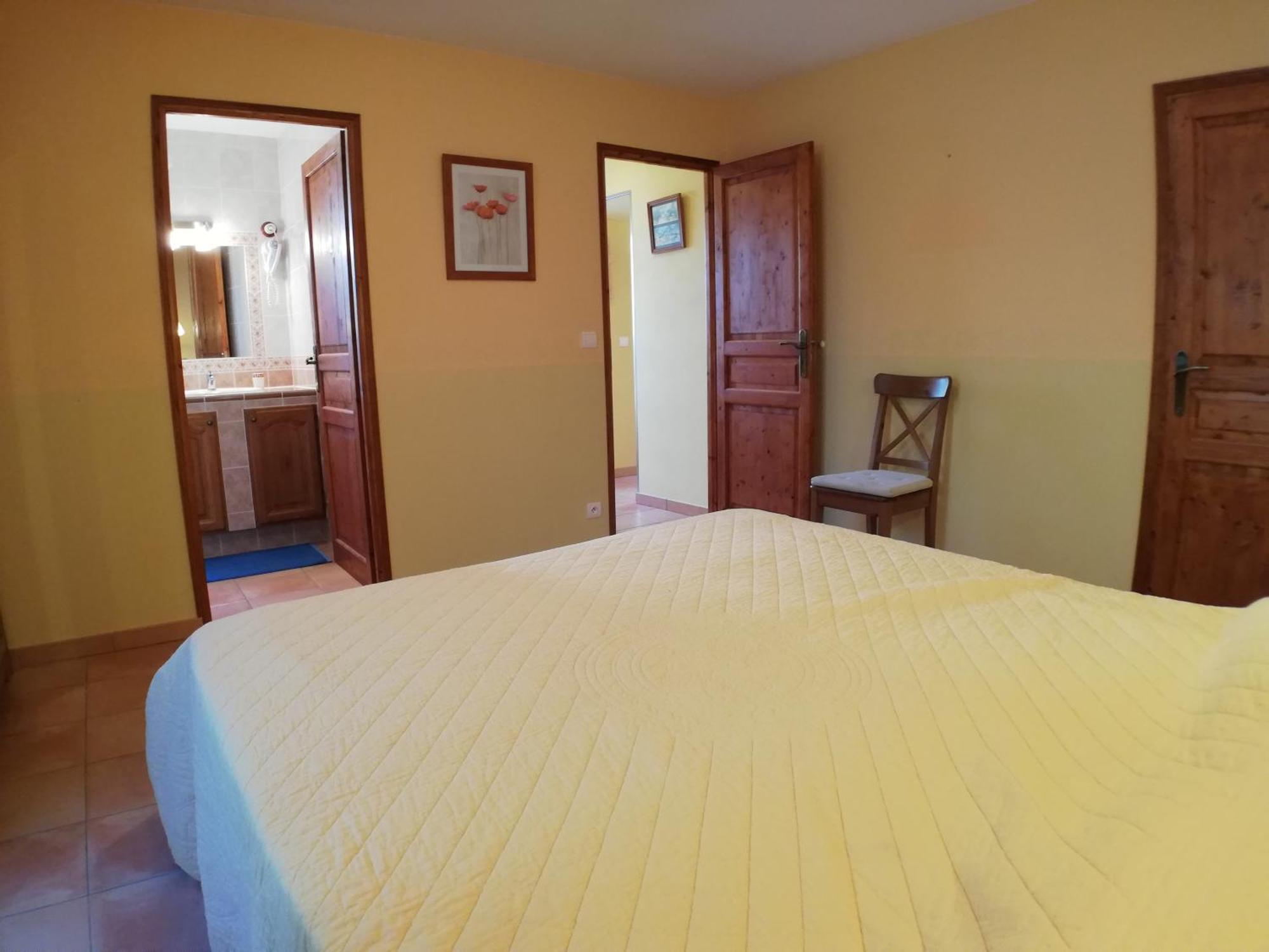 Gites Domaine De La Barnerie Saint Alban Auriolles Room photo